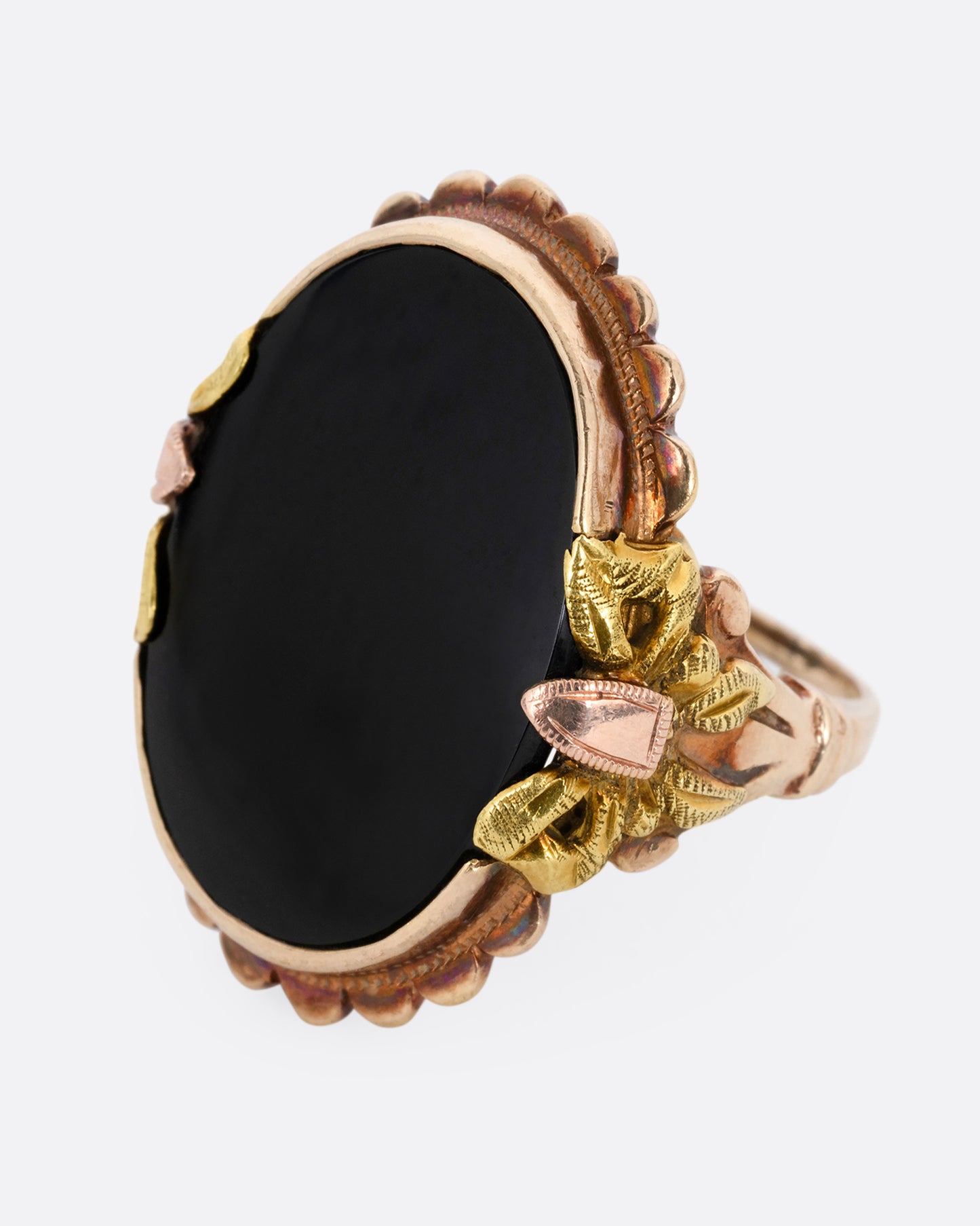 Onyx Bow Ring