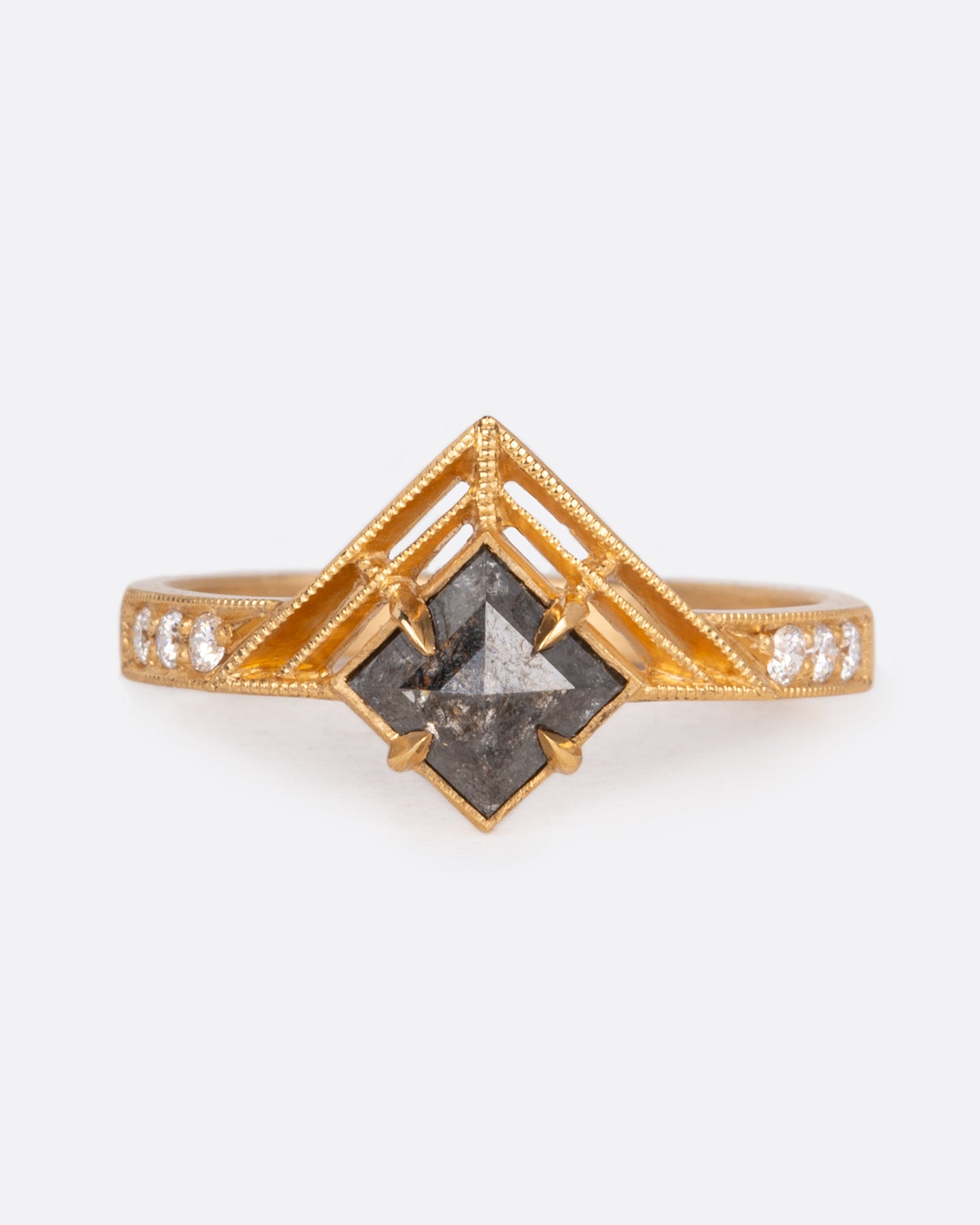 Black Diamond Bhumi Ring