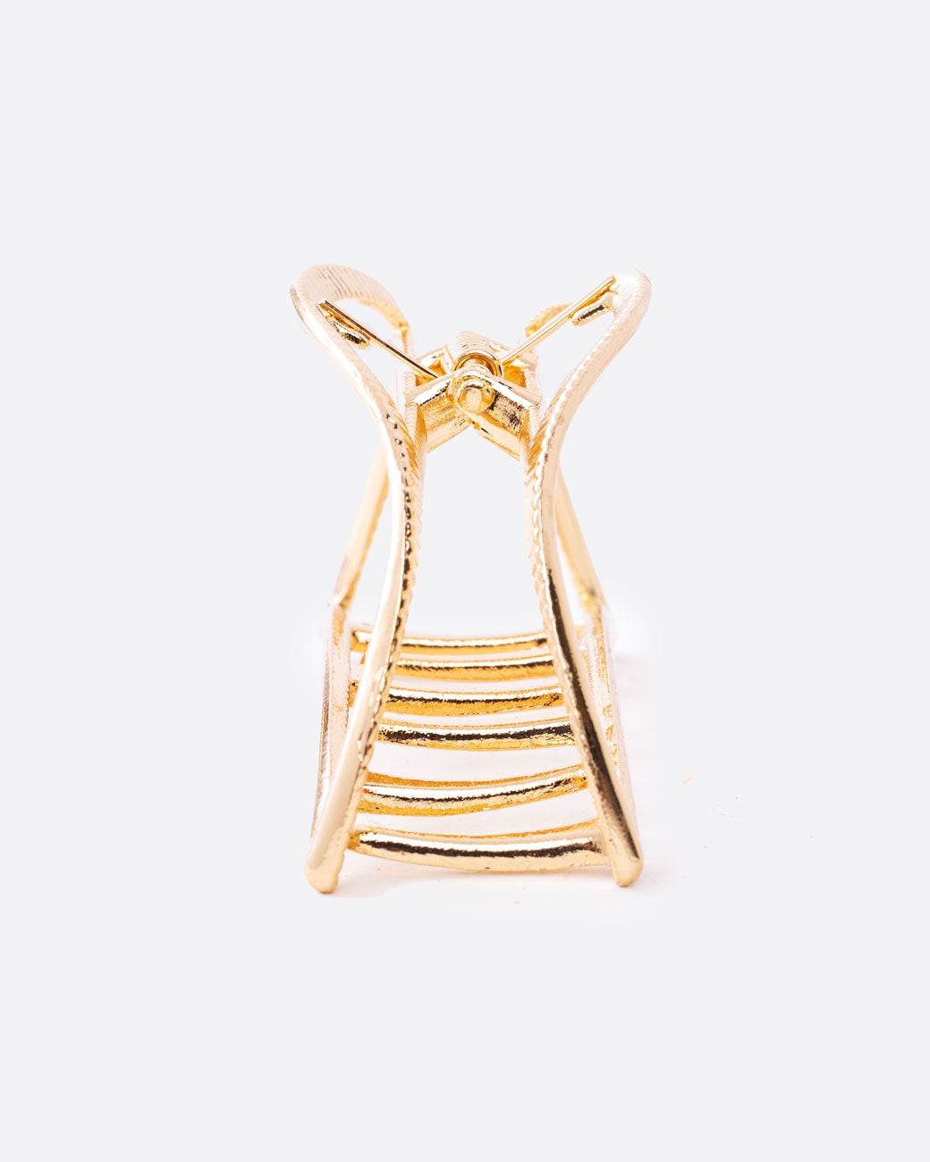 gold hair clip that is long and large, to fit all the hair on ones head into it when wrapped up