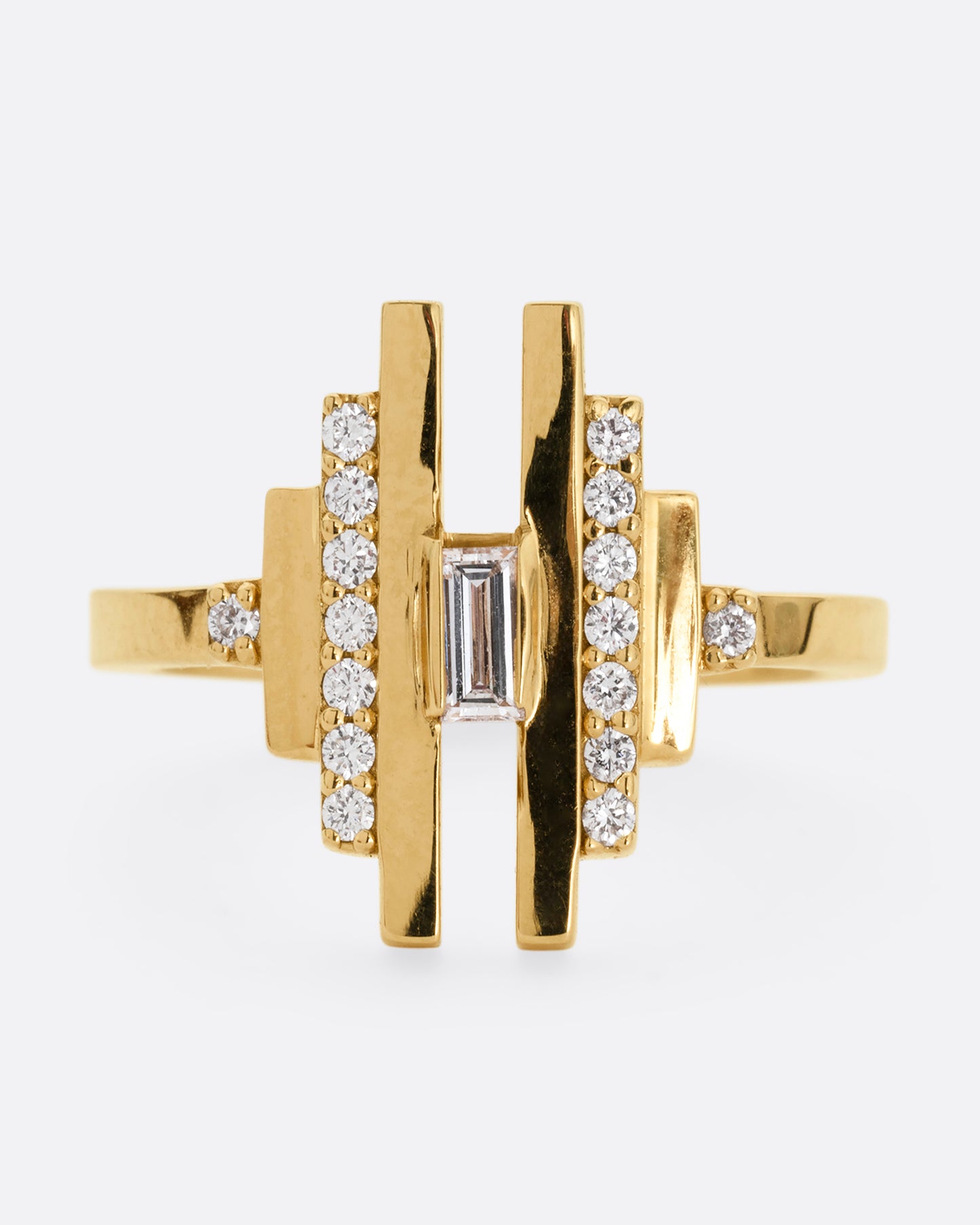 Cicim Diamond Ring