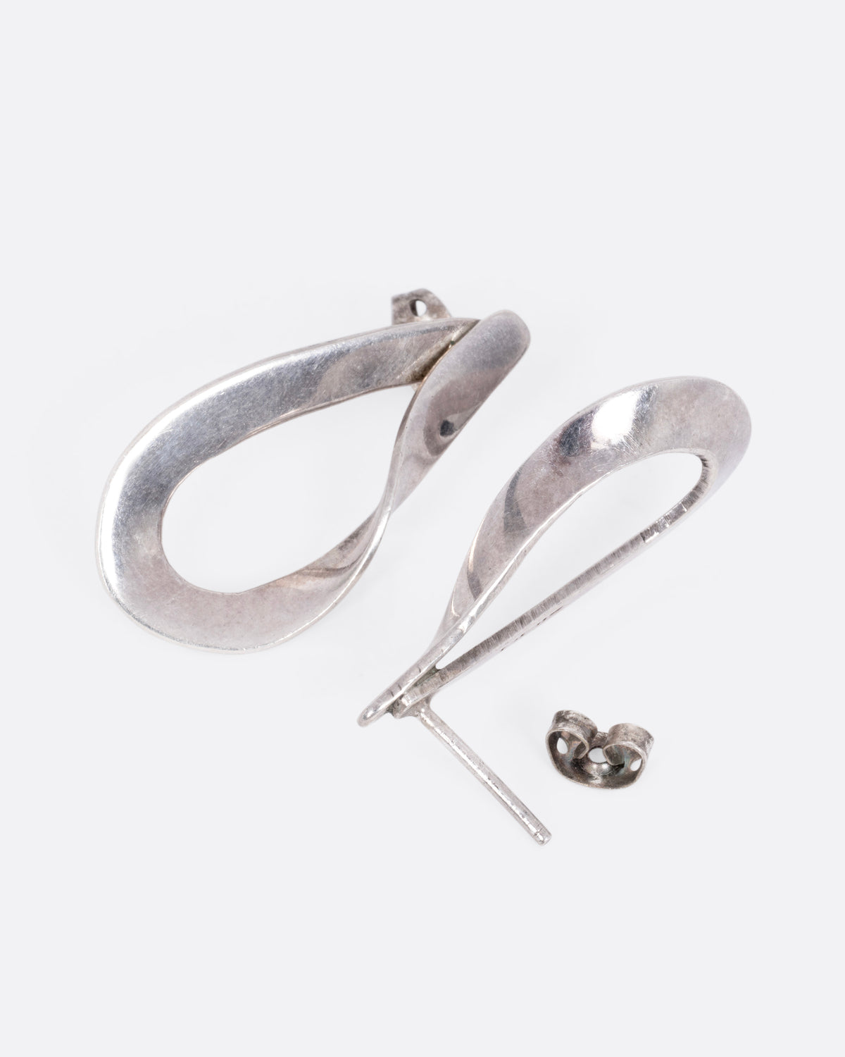 Twisted Flat Teardrop Stud Earrings
