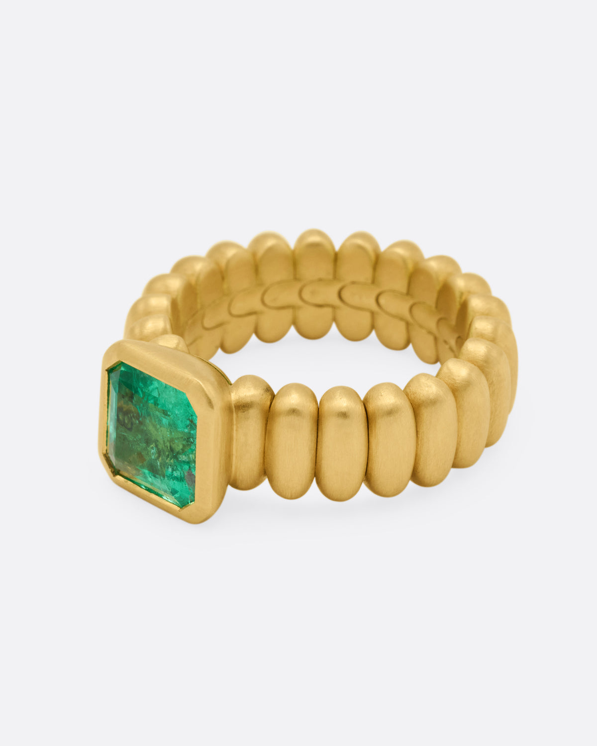 Anello Rigato in Movimento Emerald Ring