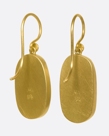Yellow gold dendritic agate drop earrings, back view of both earrings showing the maker's stamps