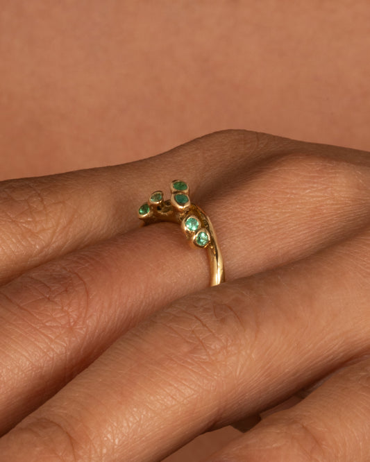 Crown Sea Anemone Emerald Ring