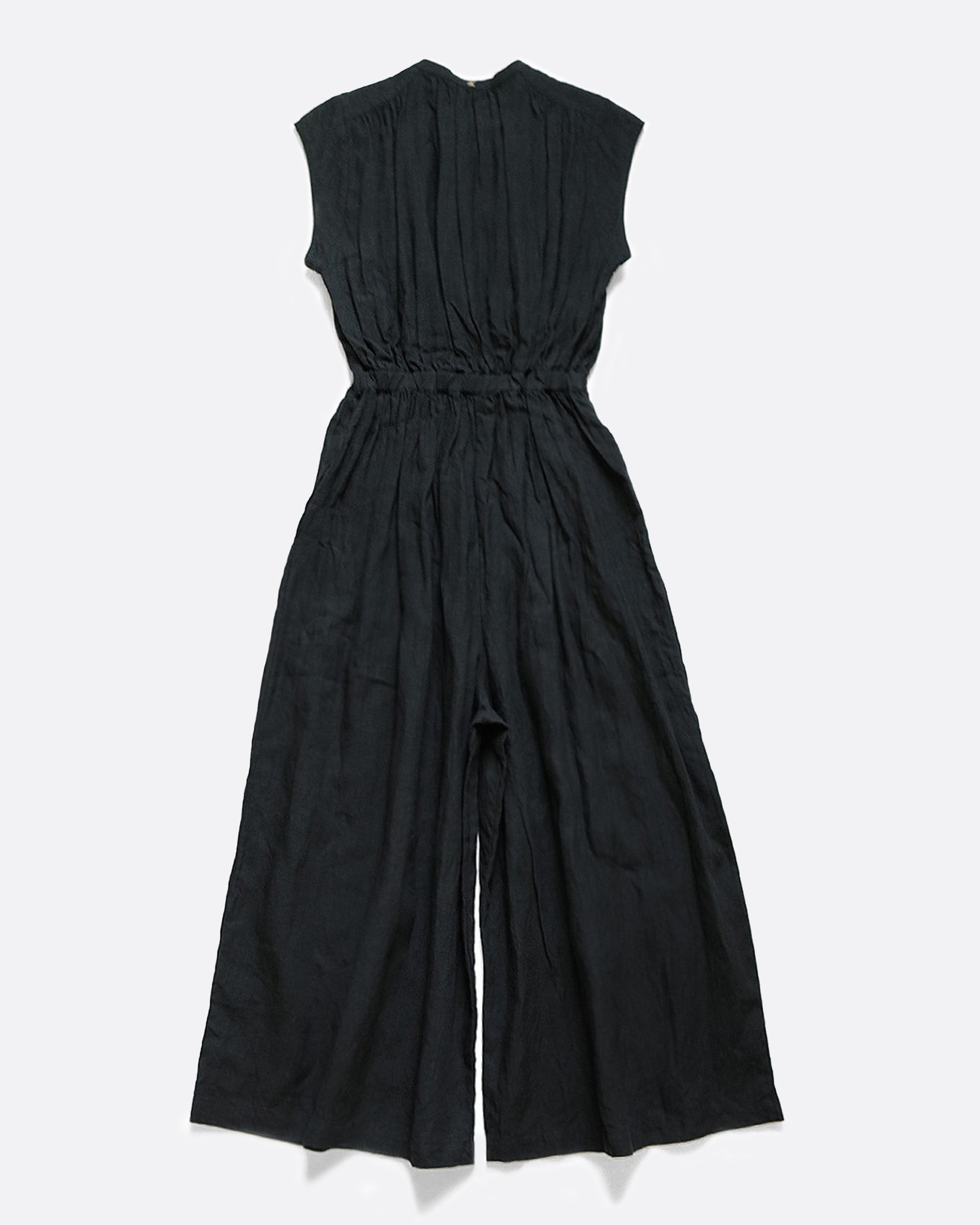 Sleeveless linen jumpsuit with gathered waist, ruched bust and wide legs. View from the back.